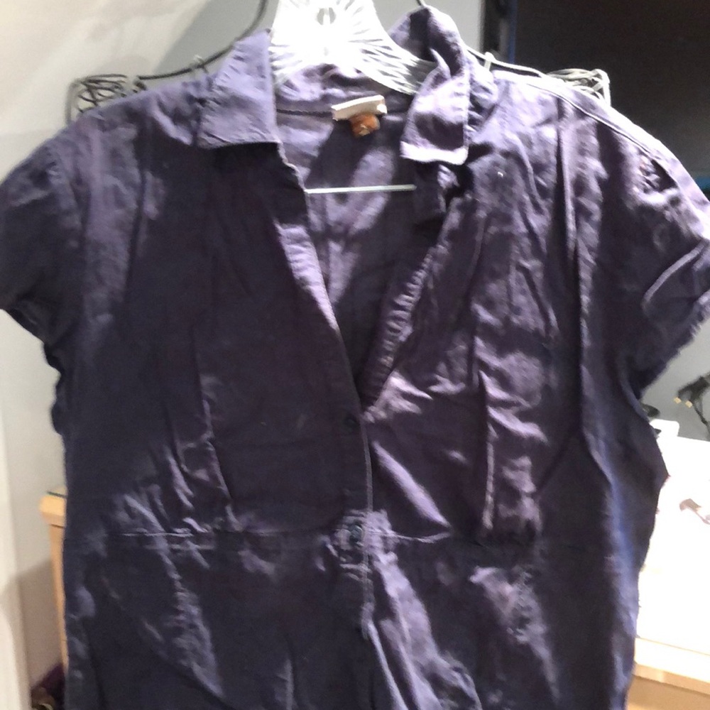 Women’s short sleeve shirt